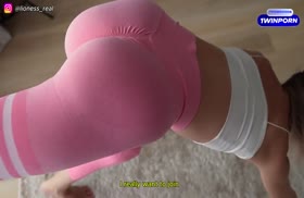 Девушка слишком активно качала попу перед парнем