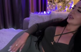 Русская деваха в лосинах не против перепихнуться